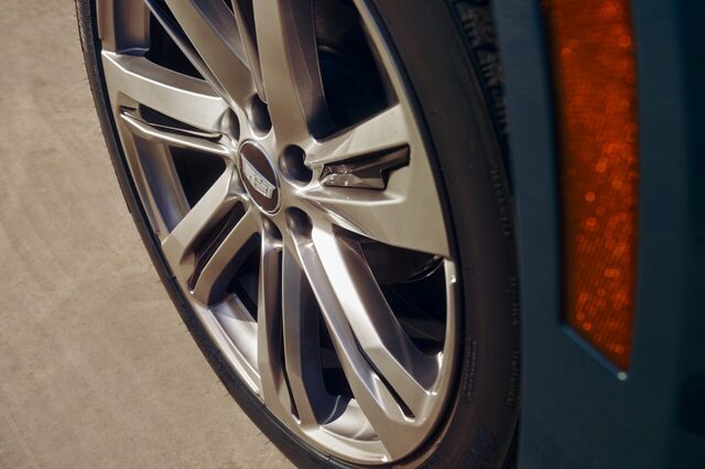 2025 Cadillac Escalade Multi-Spoke Alloy Wheel