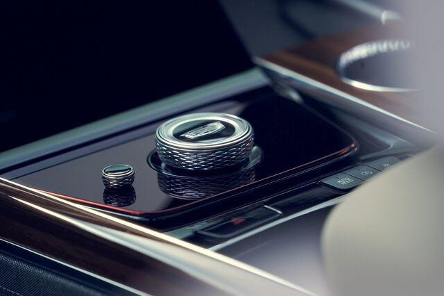 2025 Cadillac Escalade Center Console Rotary Controller