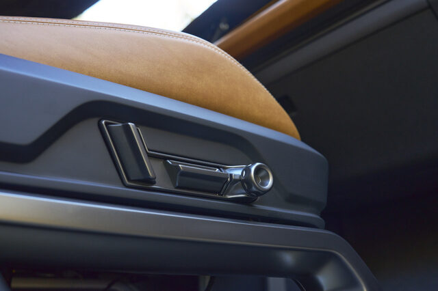 01_D2-Traveler-Interior-3543.jpg