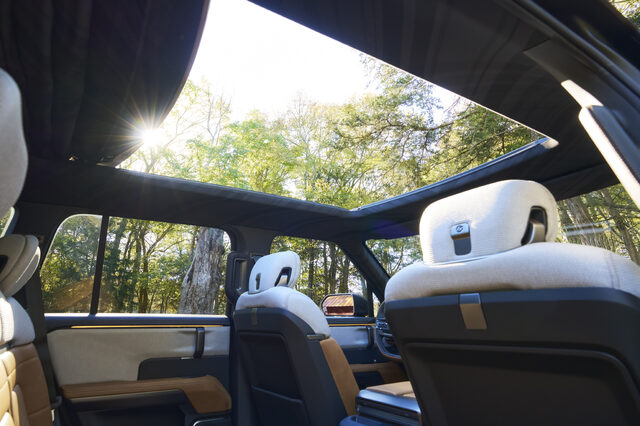 01_D2-Traveler-Interior-3850.jpg