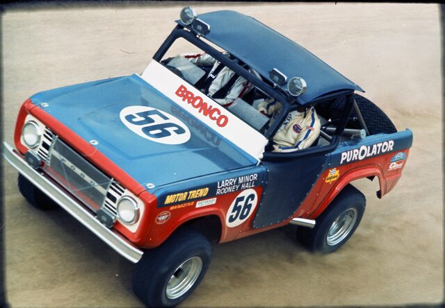 1969 Ford Bronco NORRA Baja 1000 Larry Minor Rod Hall CN5877-007.jpg