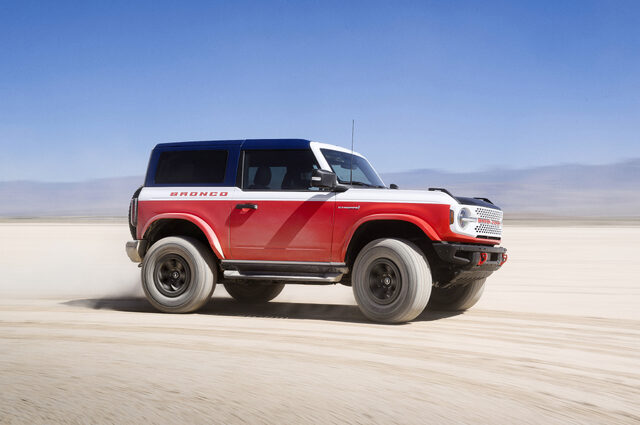 2025 Bronco Stroppe Special Edition_05.jpg
