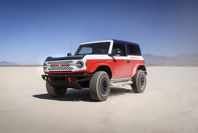 2025 Bronco Stroppe Special Edition_06.jpg