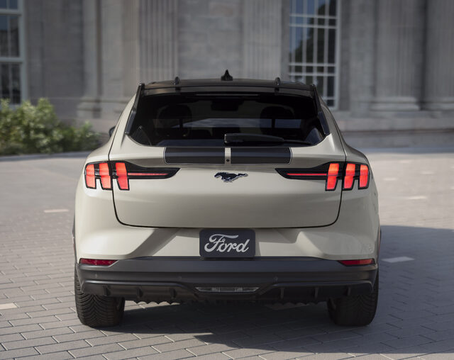 2025 Mustang Mach-E Rally_02.jpg