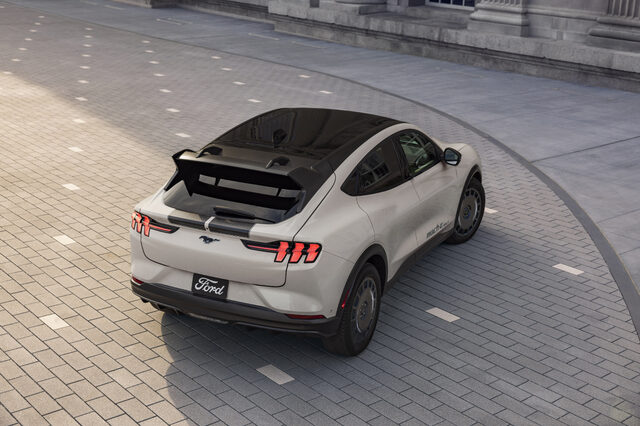 2025 Mustang Mach-E Rally_08.jpg