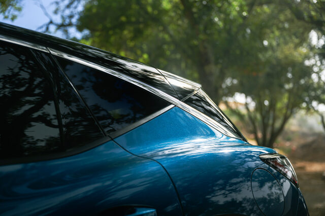 2025 Nissan Murano rear pillar and C-pillar design detail