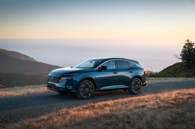 2025 Nissan Murano front three-quarter view at sunset overlooking ocean