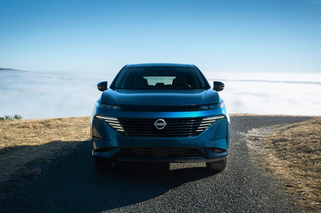 2025 Nissan Murano head-on front view above the clouds