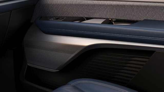 2026 Cadillac Vistiq LUX AKG Speaker.jpg
