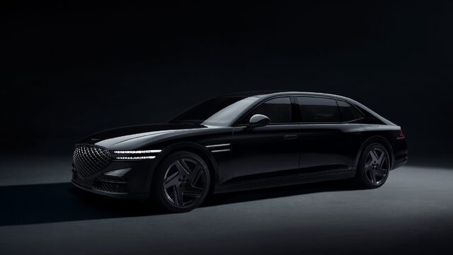 Genesis G90 Black Edition Long Wheelbase - Front three quarter view