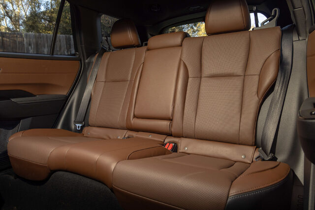 2026 Subaru Outback-03.jpg