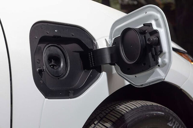 2026 Subaru Solterra-15.jpg