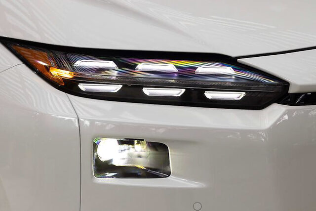 2026 Subaru Solterra-19.jpg