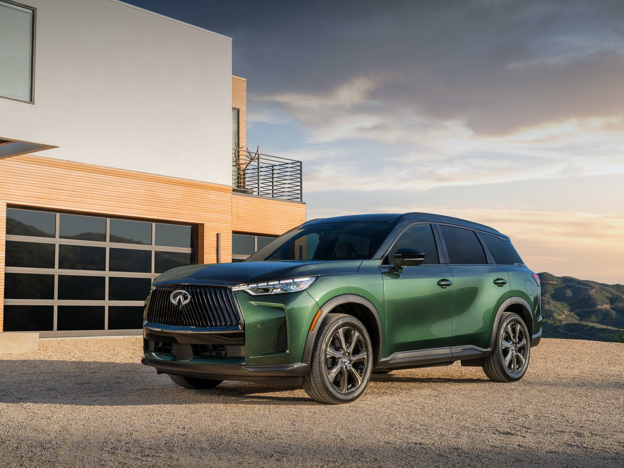 More information about "Infiniti Offers a Striking New Update for the 2026 Infiniti 2026 Infiniti QX60: QX80-Inspired Refresh With VC-Turbo and New Sport Trim"