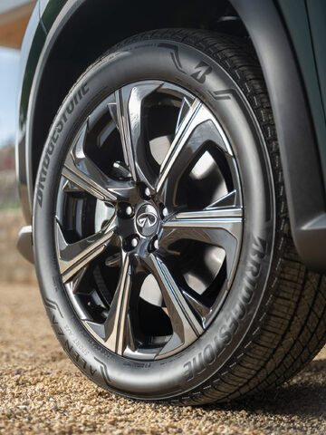 2026 Infiniti QX60 Dark-Finish Alloy Wheel and Bridgestone Tire