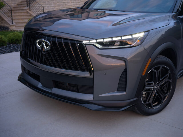 2026 Infiniti QX60 Sport Front Fascia and Grille Detail