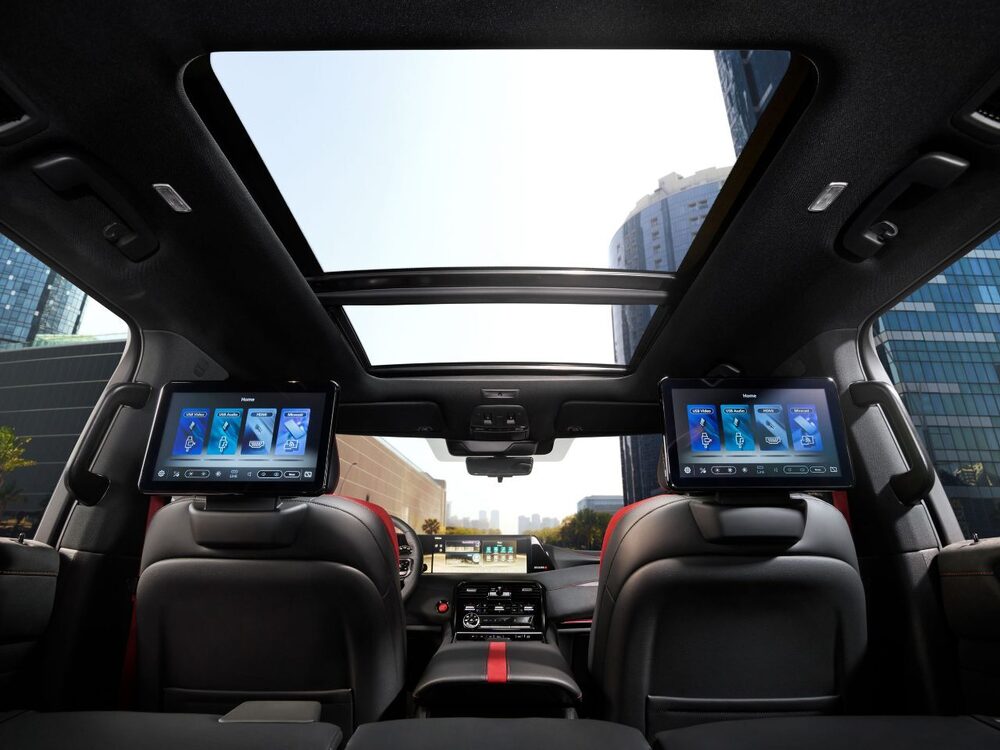The all-new Patrol NISMO Panoramic roof-source.jpg