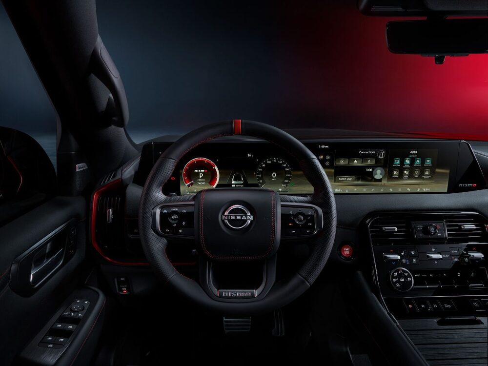 The all-new Patrol NISMO steering wheel-source.jpg