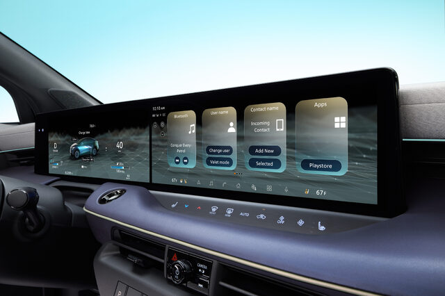 2026 Nissan LEAF Dual-Screen Infotainment Display