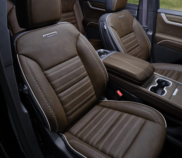 2026 GMC Acadia Denali Ultimate Front Seats with Brown Leather and Center Console
