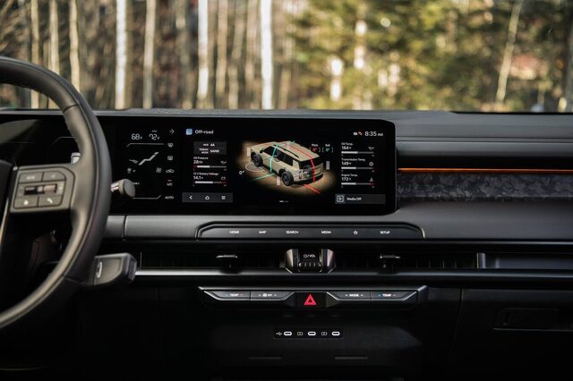 2027 Kia Telluride X-Pro Off-Road Telemetry Screen Close-Up