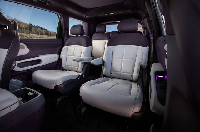 2027 Kia Telluride Second-Row Captain's Chairs