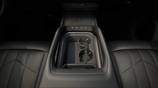 2027 Kia Telluride Center Console with Cup Holders Open