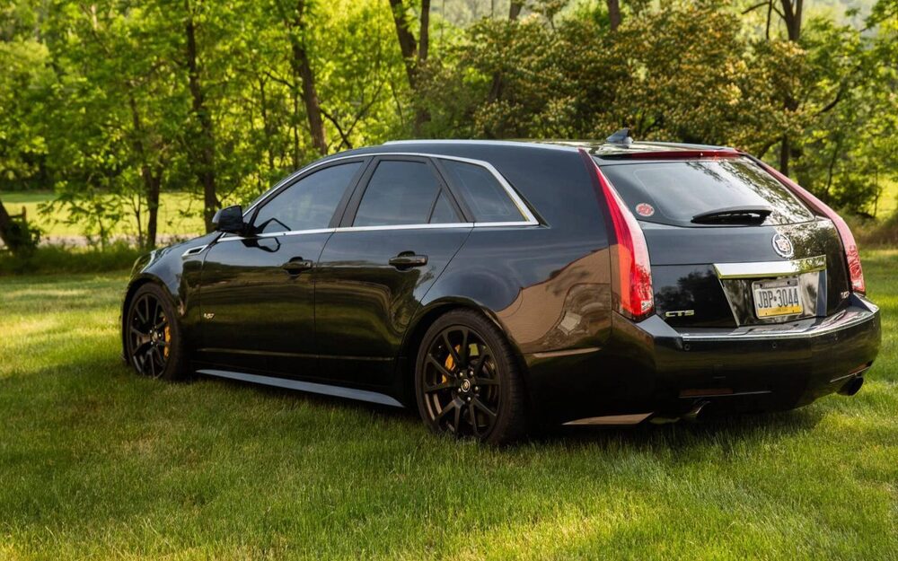 Cadillac CTS-V Wagon rear.jpg