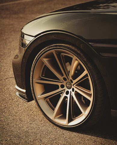 Genesis X Gran Coupe Concept Bronze Wheel and Front Fender Detail