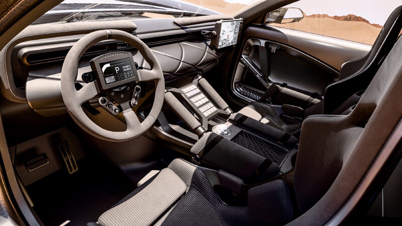 Original-6100-06-x-skorpio-concept-interior.jpg