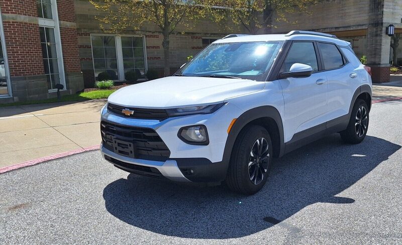 2023 Chevrolet Trailblazer - front quarter view.jpg