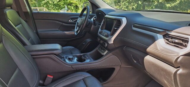 2023 GMC Acadia - dashboard