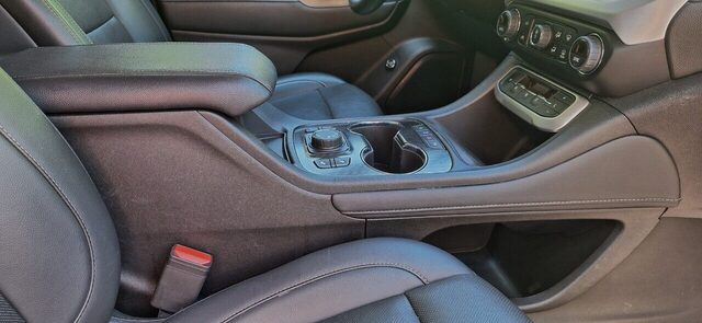 2023 GMC Acadia - center console