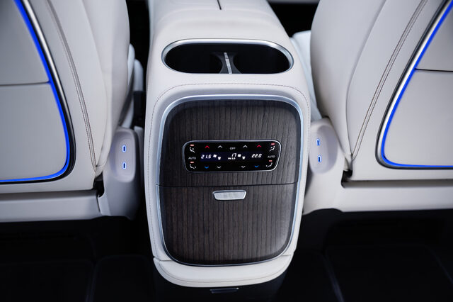 2027 Mercedes-Benz VLE MPV rear climate control panel with open-pore wood trim