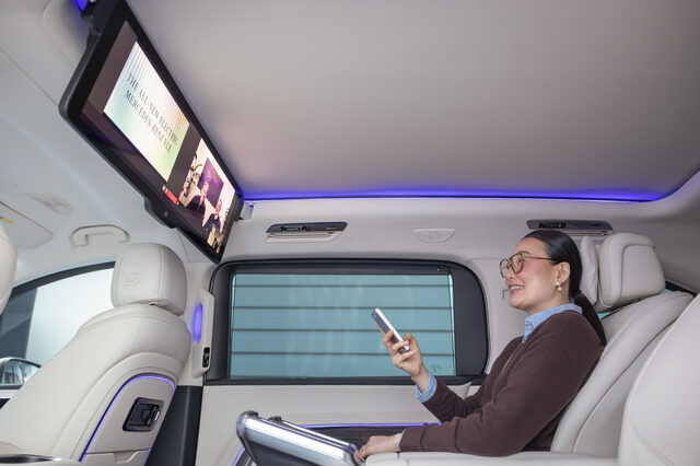 2027 Mercedes-Benz VLE MPV rear entertainment screen close-up with smartphone control