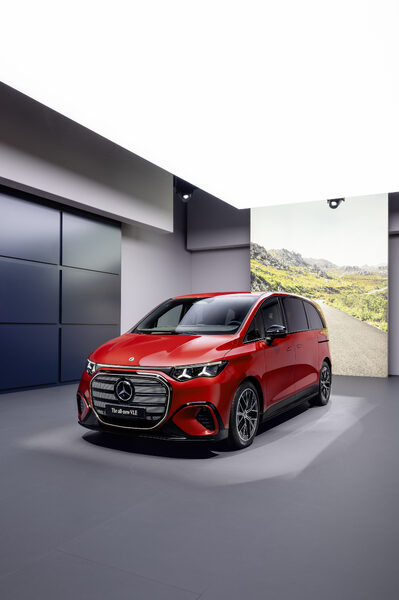 2027 Mercedes-Benz VLE MPV Front Three-Quarter View in Red