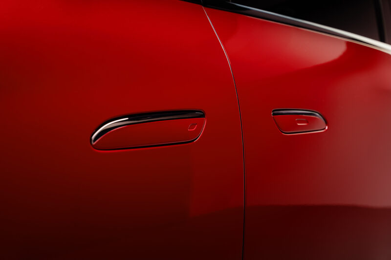 2027 Mercedes-Benz VLE MPV Flush Door Handles in Red
