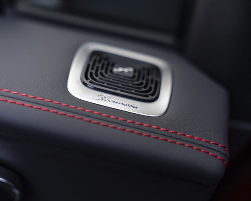 2027 Mercedes-Benz VLE MPV Burmester Speaker and Fragrance Diffuser Detail