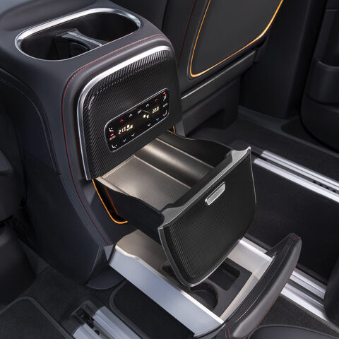 2027 Mercedes-Benz VLE MPV Rear Center Console With Climate Controls and Storage