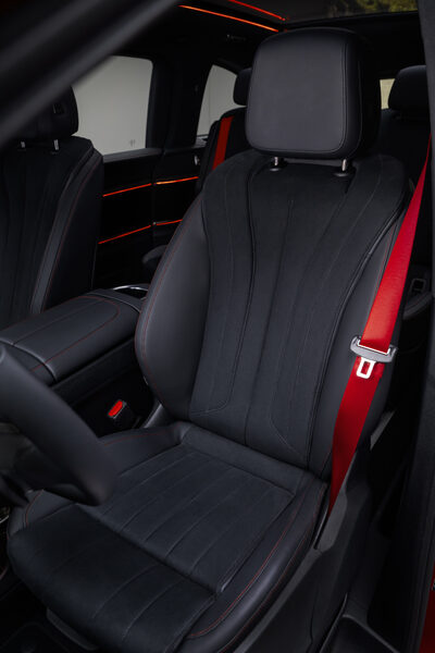 2027 Mercedes-Benz VLE MPV Front Seat in Black with Red Seatbelt