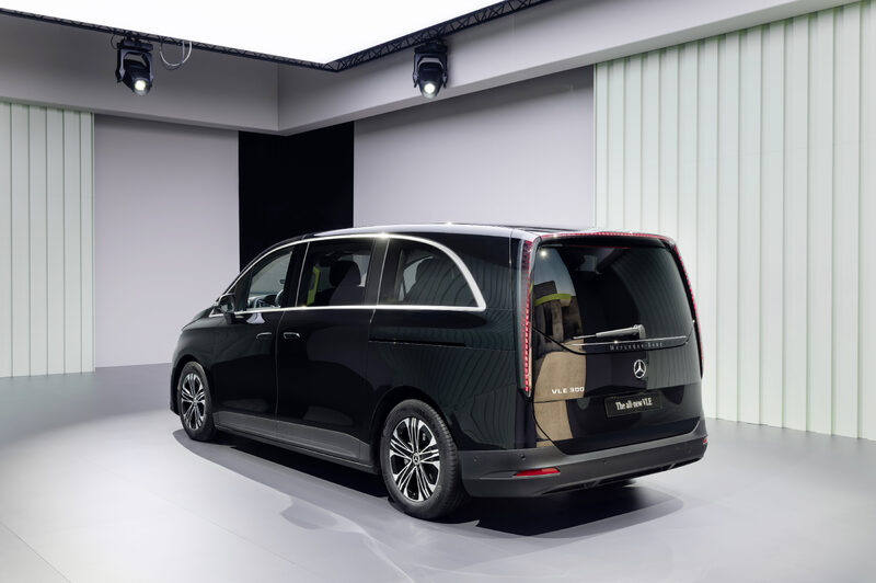 2027 Mercedes-Benz VLE MPV Rear Three-Quarter View in Black