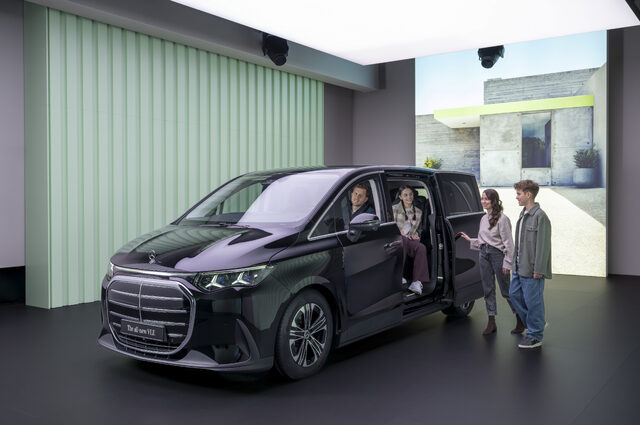 2027 Mercedes-Benz VLE MPV Open Sliding Door with Family in Black