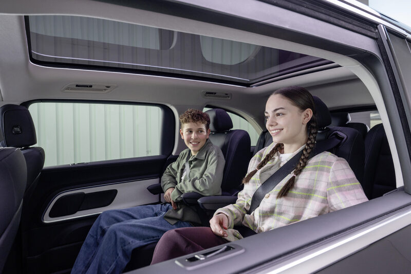 2027 Mercedes-Benz VLE MPV Third-Row Passengers with Seatbelts Fastened