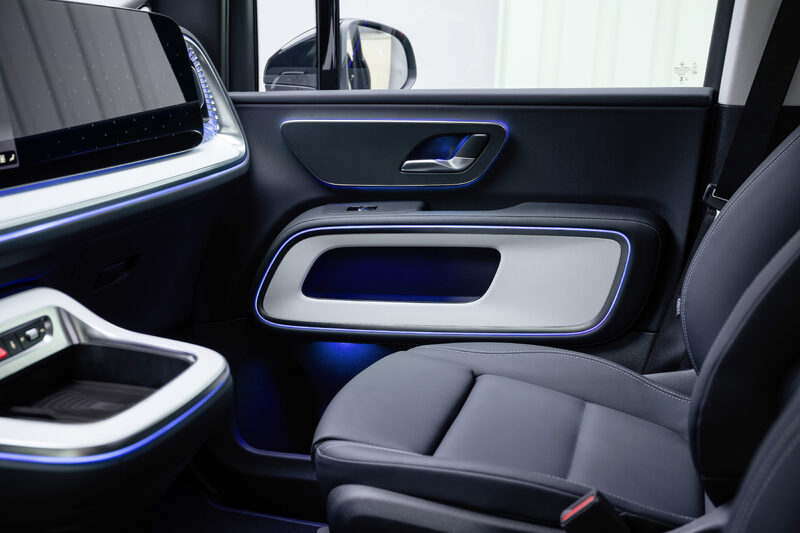 2027 Mercedes-Benz VLE MPV Passenger Door Panel and Front Seat