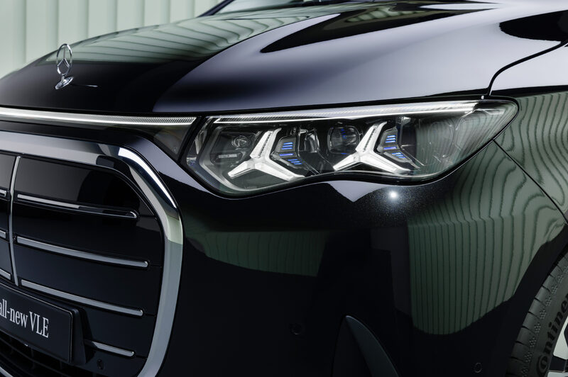 2027 Mercedes-Benz VLE MPV LED Headlight Detail in Black