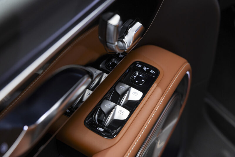 2027 Mercedes-Benz VLE MPV Driver Door Power Window Controls in Cognac Leather