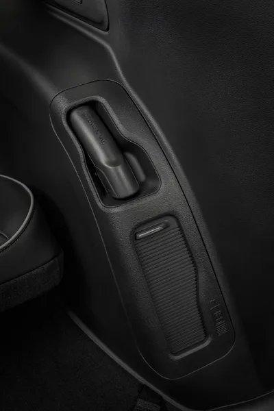 2027 Chrylser Pacifica-03.webp