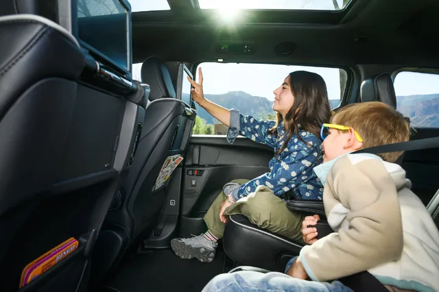 2027 Chrylser Pacifica-27.webp