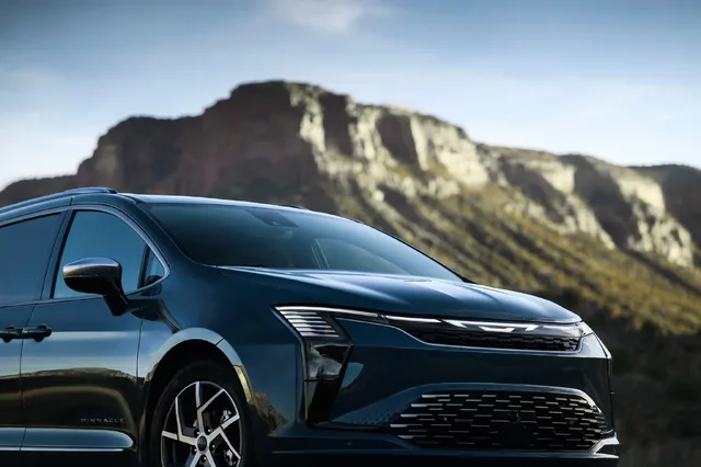 2027 Chrylser Pacifica-34.webp