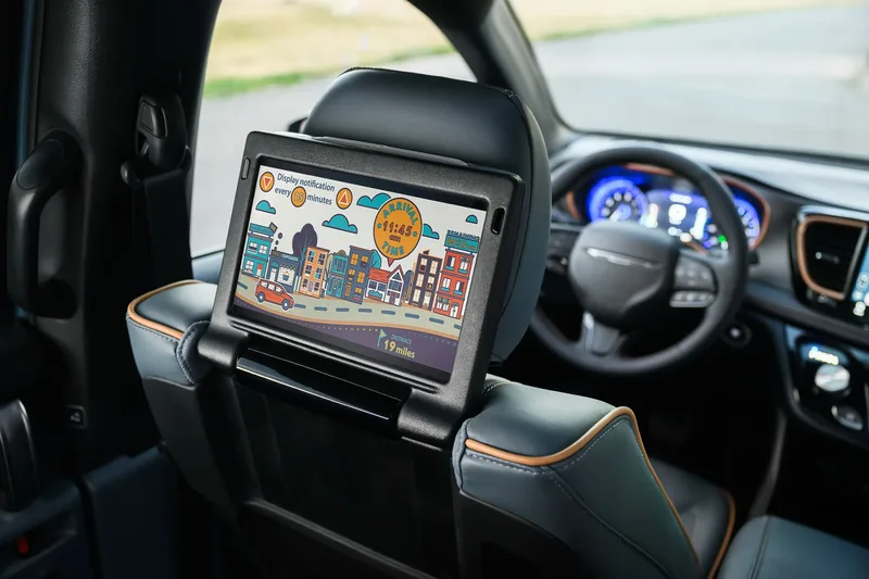 2027 Chrylser Pacifica-38.webp